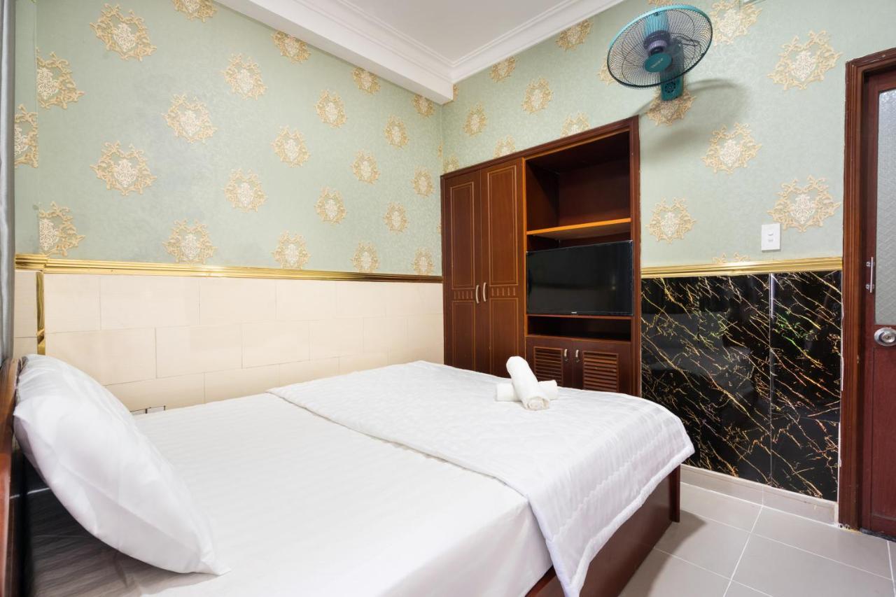 Super Oyo 1160 Hai Phong Hotel Thành Pho Ho Chí Minh Esterno foto