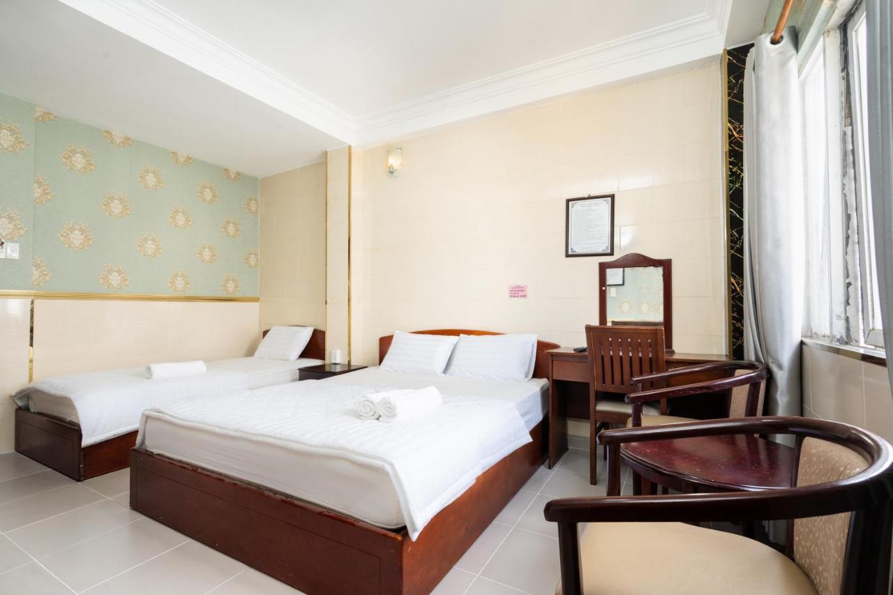 Super Oyo 1160 Hai Phong Hotel Thành Pho Ho Chí Minh Esterno foto